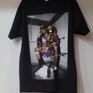Black Kobe Bryant Championship Trophey T-Shirt with Basketball Size Large New